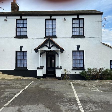 The Lion Brewery Hotel Ash  Exterior photo